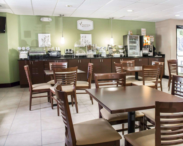 Food & Drinks 5, Sleep Inn & Suites Columbus - State University Area, Muscogee