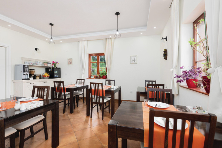 Food & Drinks 5, Green Lakes House, Plitvička Jezera