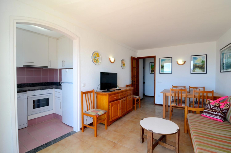 Others 5, Apartament ARTS 3, Girona