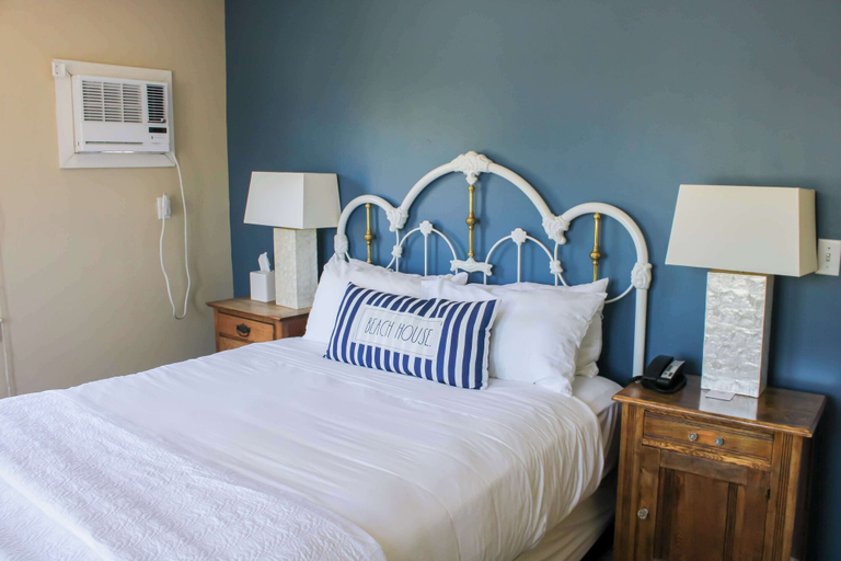 Bedroom 3, The Beach House Inn, York