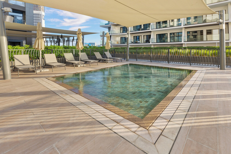Sport & Beauty 5, Waves - Sophisticated Studio Living in Business Bay, Dubai, Dubai