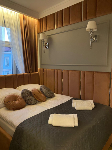 Bedroom 12