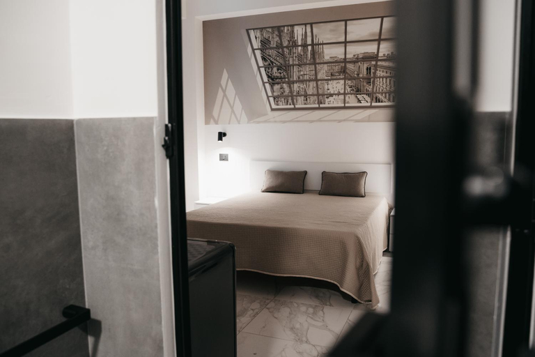 Others 2, Greta Apartments, Taranto