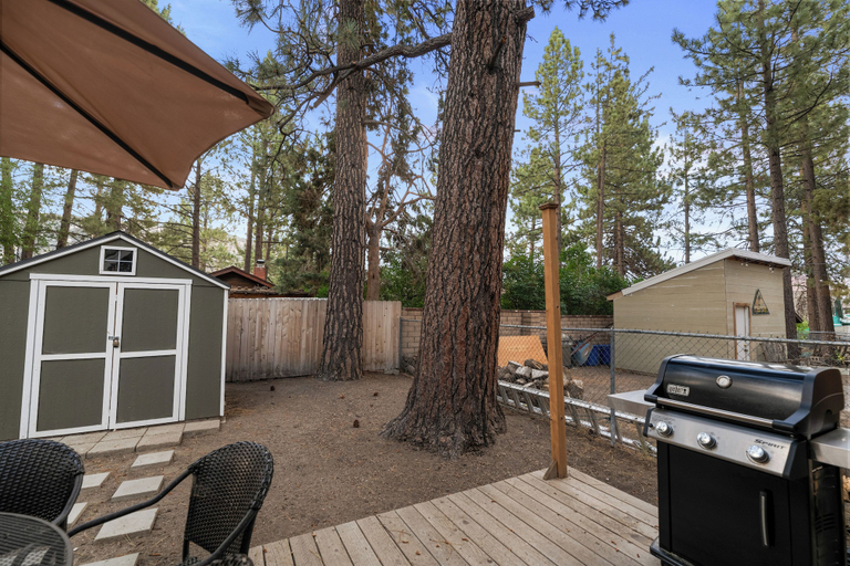 Others 4, Shady Pine Cottage, San Bernardino
