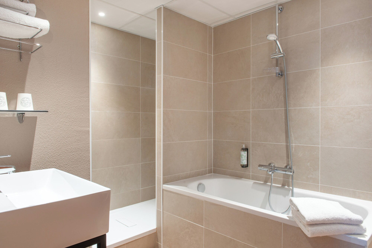 Bathroom 3, The Originals City, Hôtel Alteora, Vienne