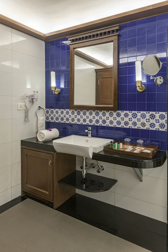 Bathroom, Club Mahindra Munnar, Idukki