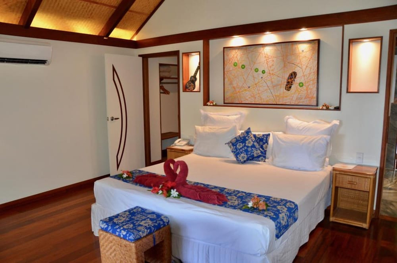 Bedroom 2, Tamanu Beach, Aitutaki