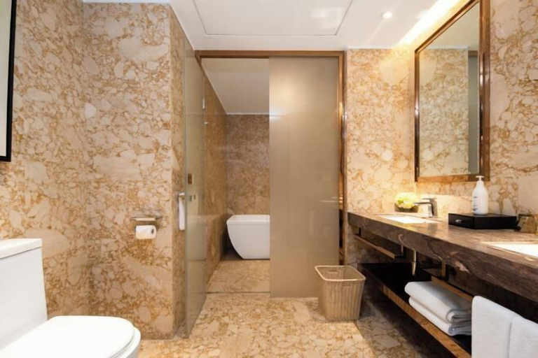 Bathroom 4, V · Leader SHENHANG International, Yinchuan