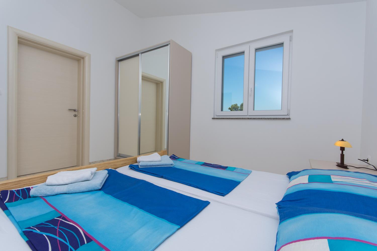 Bedroom 2, Apartments Ivan, Okrug