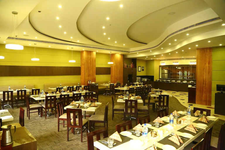 Food & Drinks 4, Regenta Central Deccan Chennai, Chennai