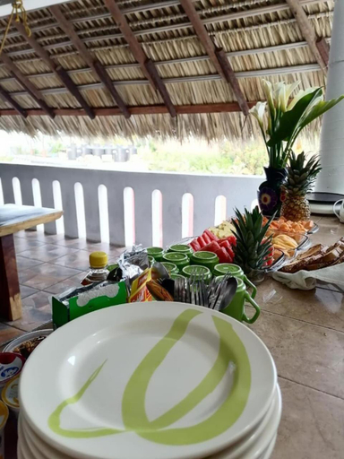 Others 2, Standard room with two single beds for relaxed stay, Dist. Pochutla