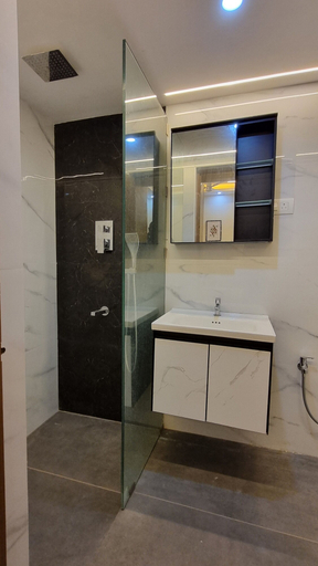 Bathroom 3, Airport Inn, Chennai