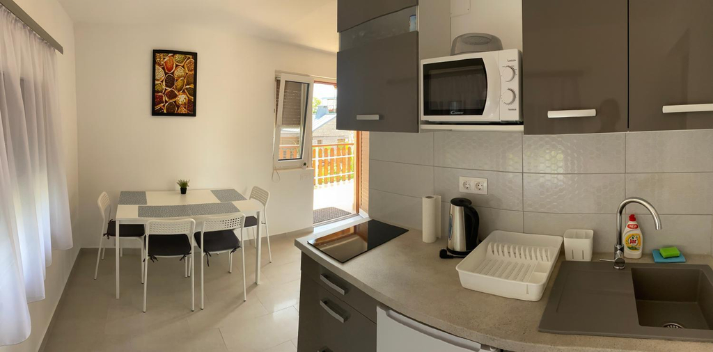 3, SunSet Beach Apartman, Balatonalmádi