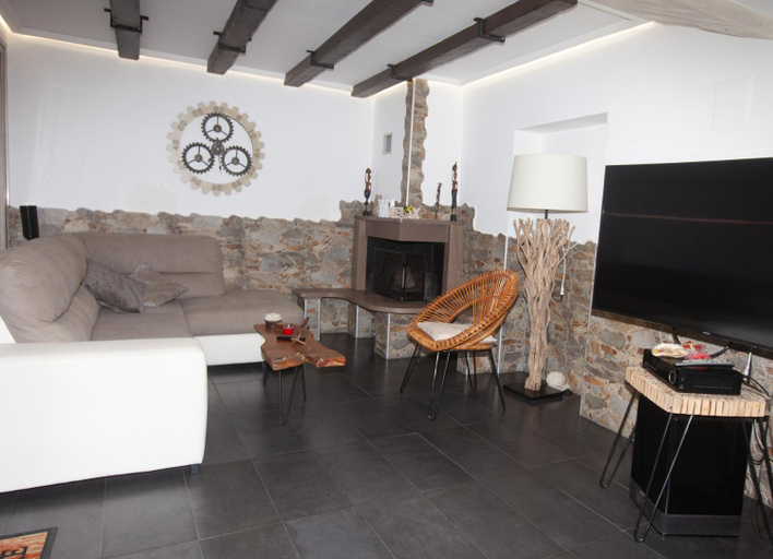 Others 4, B&B Gianni, Caserta