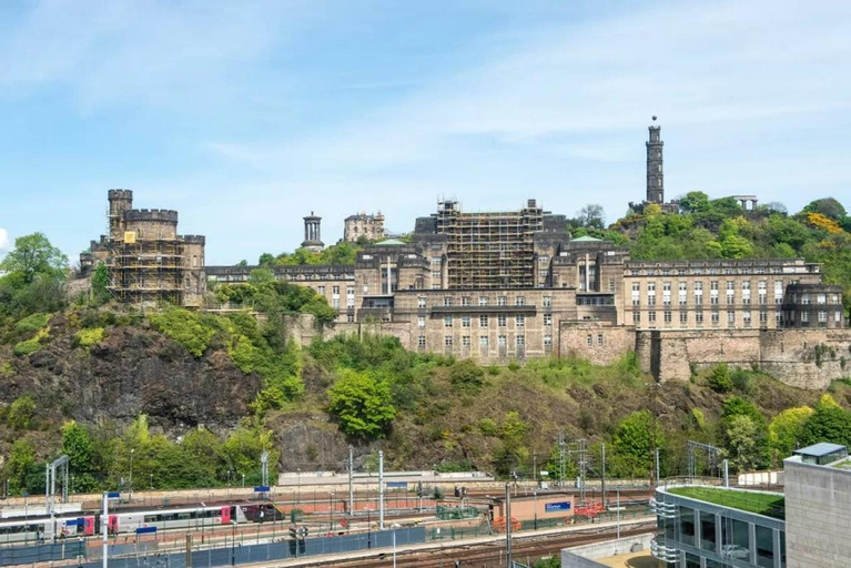 Others 3, ALTIDO Old Town 1-Bed Apartment with Stunning Views, Edinburgh