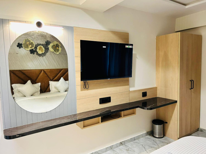 Bathroom, Hotel Marigold, Ahmadabad