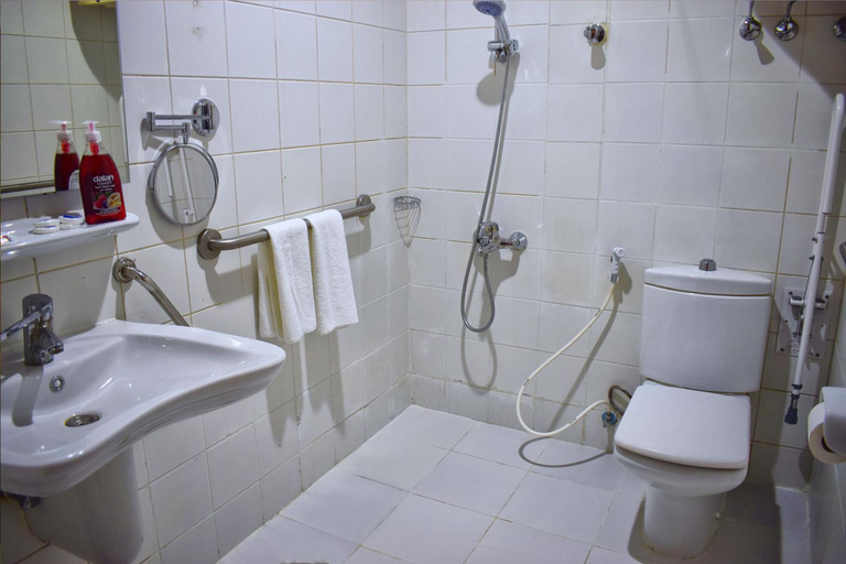 Bathroom 3, Con Code Al Nazeel, Al Madinah Al Munawwarah