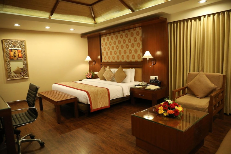 Bedroom 4, The Residency Karur, Karur