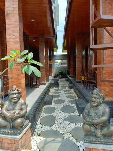 Others 5, Pondok Senja, Gianyar