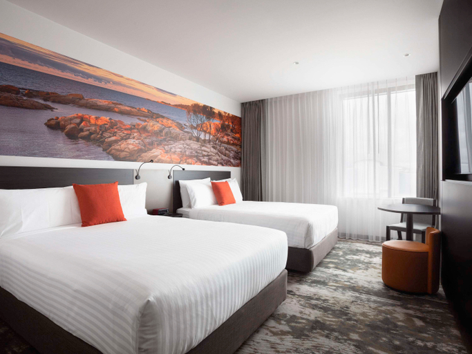 Bedroom 2, Novotel Devonport, Devonport