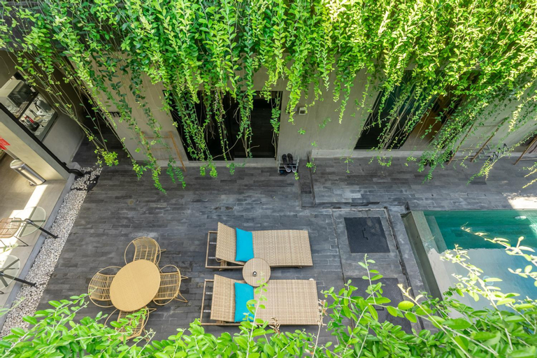 Swimming Pool 17