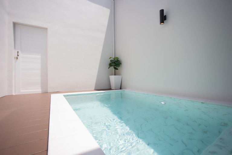 Bathroom 5