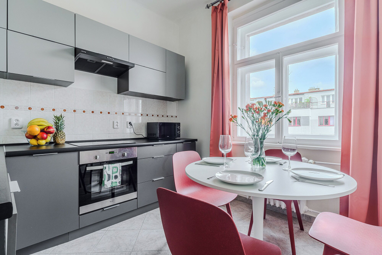 Others 5, Apartment on Londynska street, Praha 2