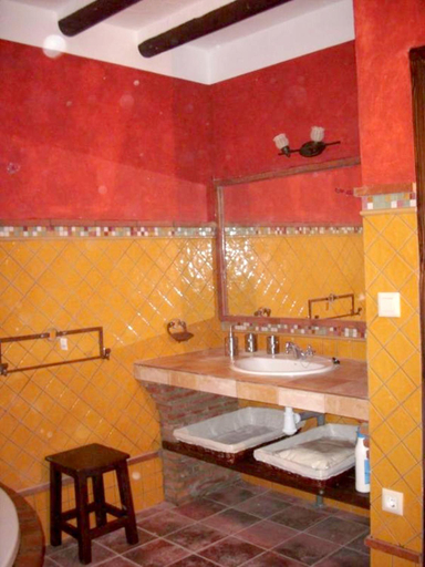 Bathroom 3, Spacious villa with pool in Priego de Cordoba - 350 m², Córdoba