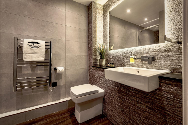 Bathroom 2, The Acacia, Luxury with Private Balcony & Two Parking Spaces, Leicester