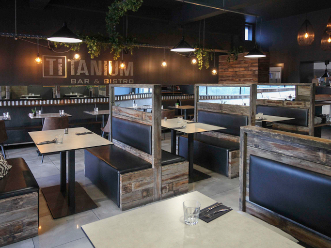 Food & Drinks 2, Mercure Launceston, Launceston - Pt B