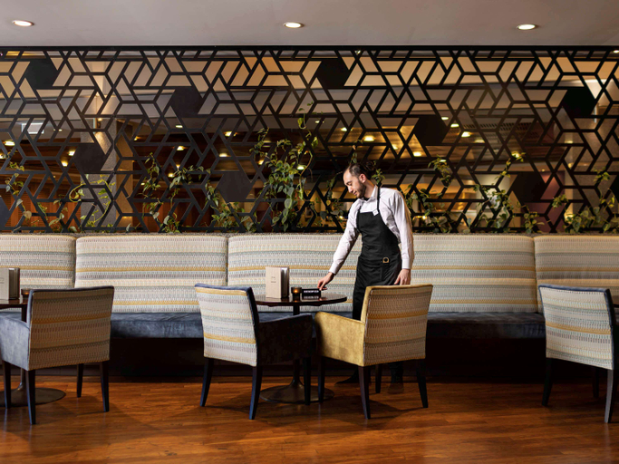 Food & Drinks 5, Novotel Auckland Ellerslie, Waitakere