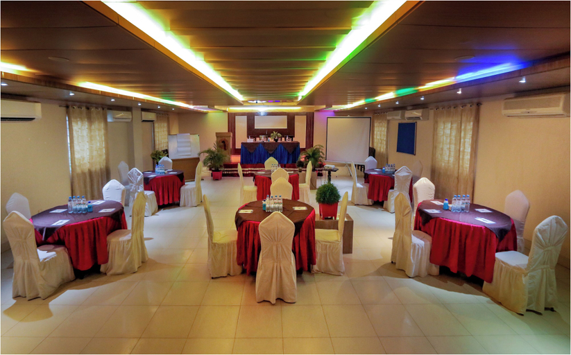 Food & Drinks 4, Hotel Beach Way, Cox's Bazar