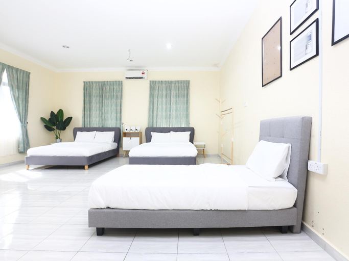 Others 4, Aloha Chalet, Besut