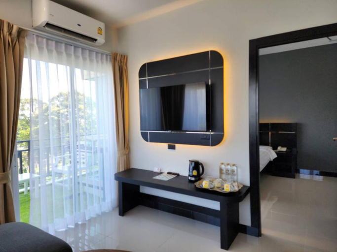 Bathroom 5, LHC Hotel And Resort, Pattaya