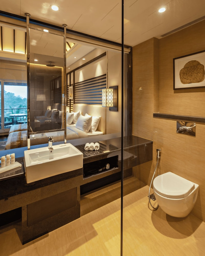 Bathroom 4, Radisson Blu Plaza Resort & Convention Centre Karjat, Raigarh