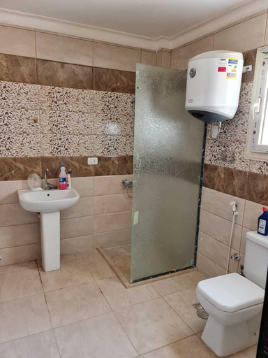 Bathroom, Lovely 3-Bedroom Apartment Maadi, Al-Ma'adi