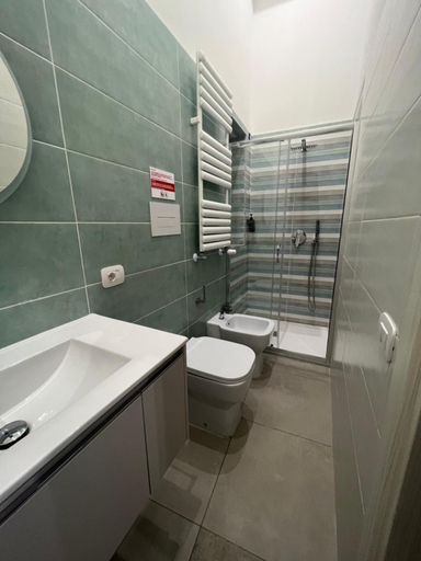 Bathroom 3, Dimora Chiaia, Napoli