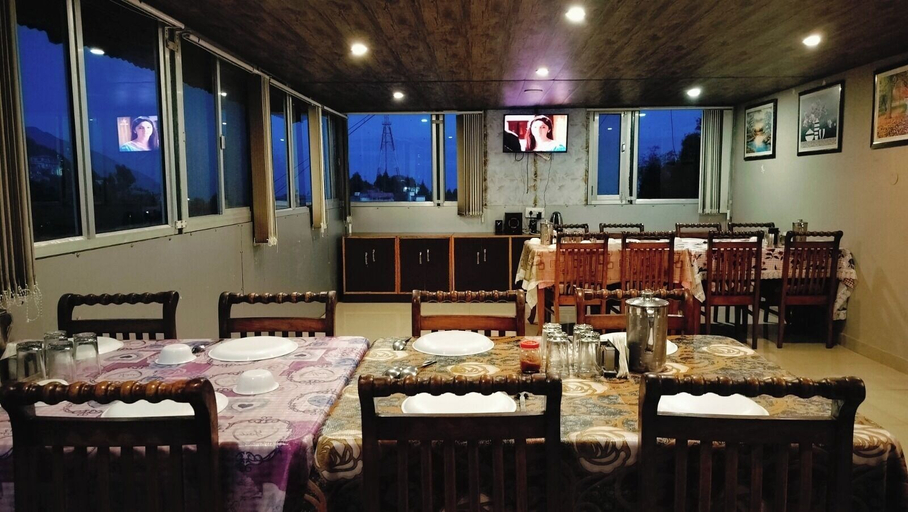 Food & Drinks 4, Hotel Snow Crest Inn, Kangra