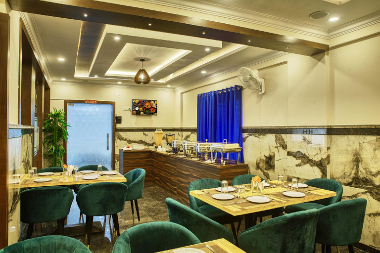 Food & Drinks 5, SM Royal stay, Bangalore Rural