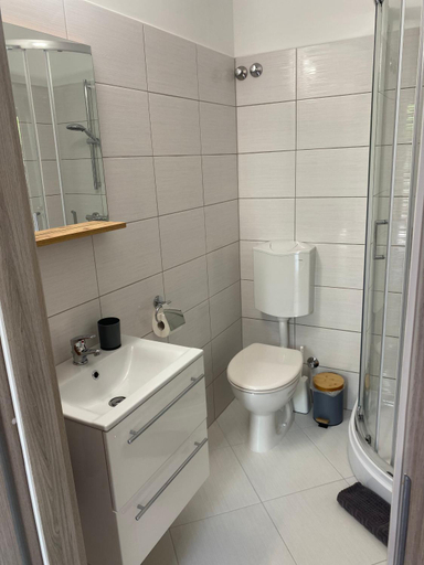 4, SunSet Beach Apartman, Balatonalmádi