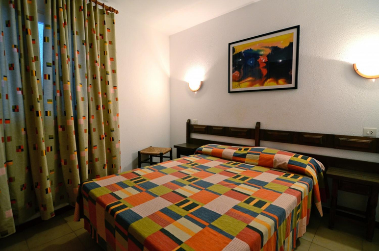 Bedroom 2, Apartament ARTS 3, Girona