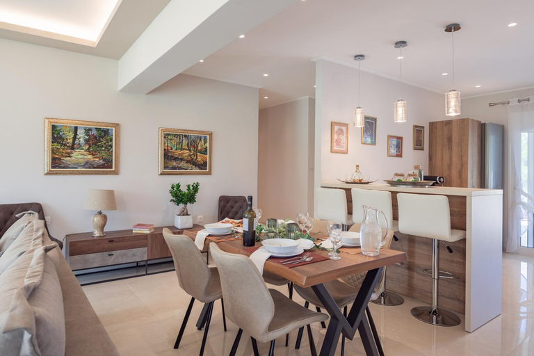 Facilities 3, Katikia House, Ionian Islands
