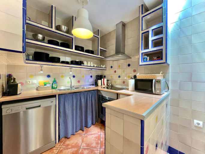 Kitchen, House -Rooftop&Jacuzzi -StayInSeville, Sevilla