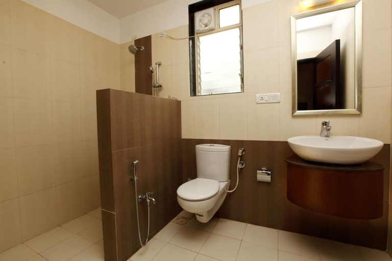 Bathroom, The Golden Suites & Spa, North Goa