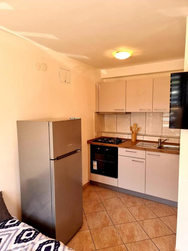 Others 2, Apartmani Petra, Pula