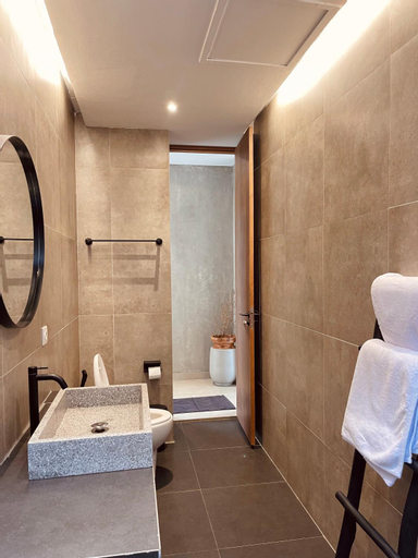 Bathroom 21