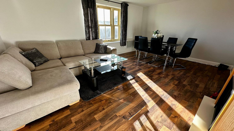 Others 4, Two Bedroom Flat Town Centre Colchester, Essex