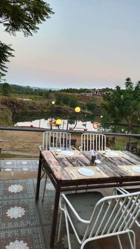 Food & Drinks 4, Waterstone resort, Chhindwara
