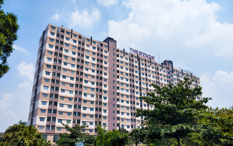 Exterior & Views, Modern Heights 2BR at The Edge Bandung Apartment By Travelio, Cimahi