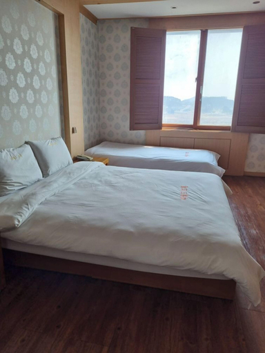 Bedroom 3, Hotel Seaworld, Jung